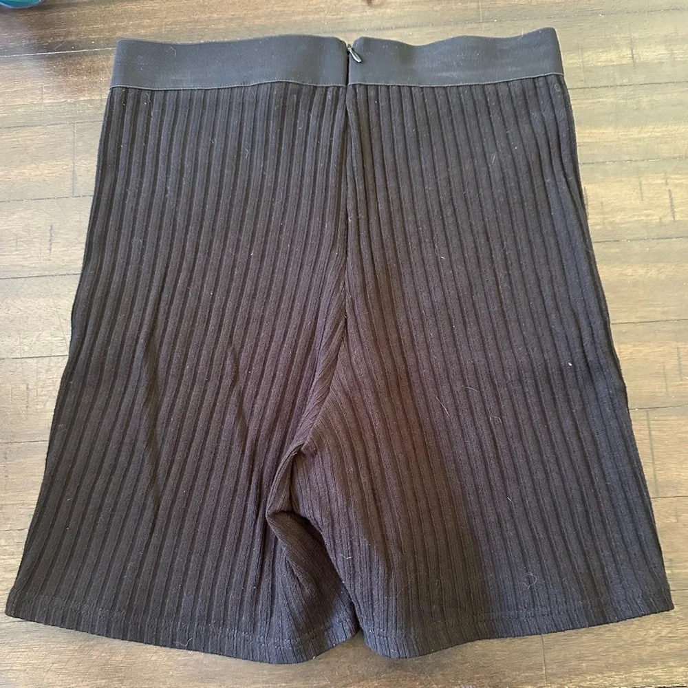 JLUXLABEL Ribbed Shorts - Picture 2 of 3